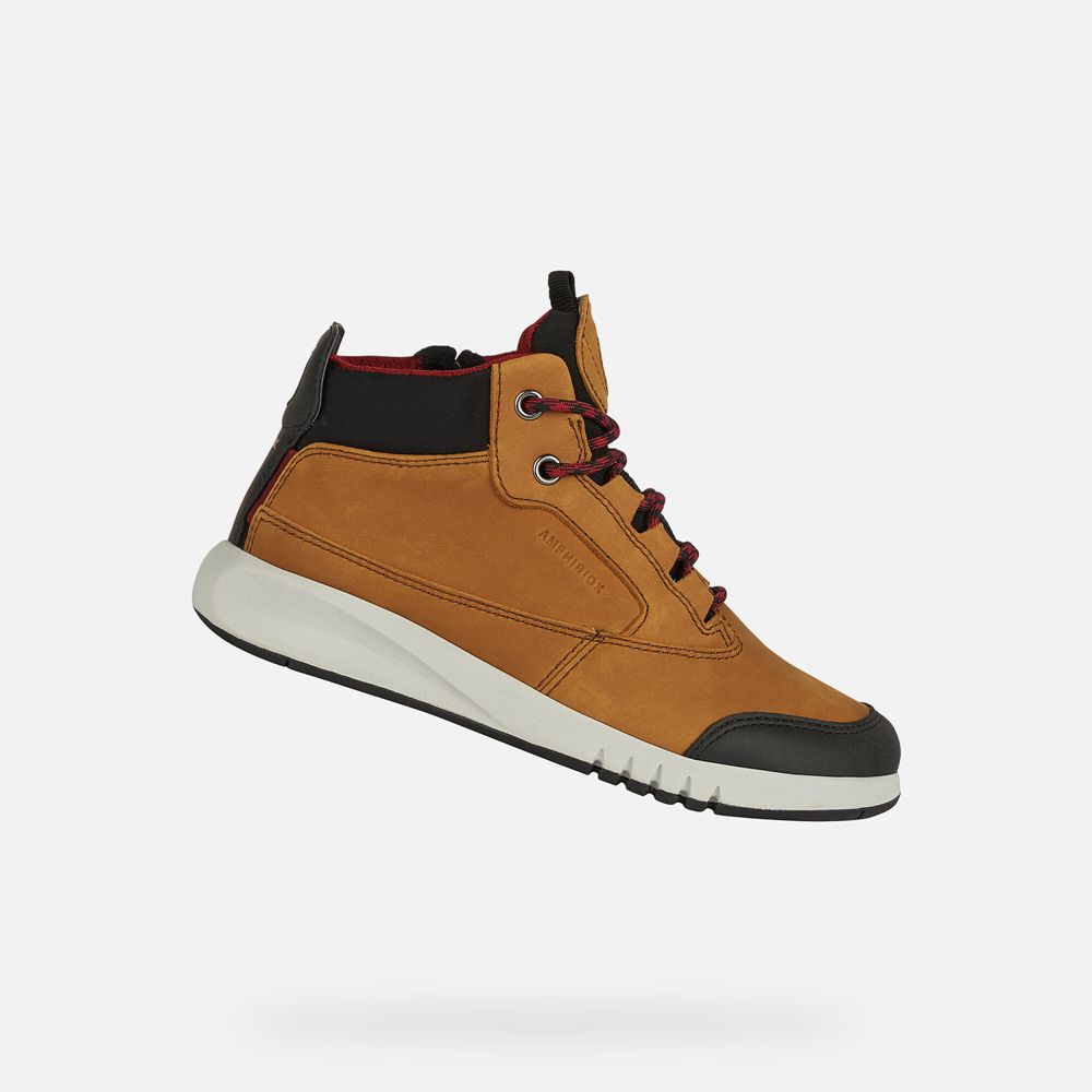 Saldos de Botas de Neve Geox para Menino | FASHIOLA.pt